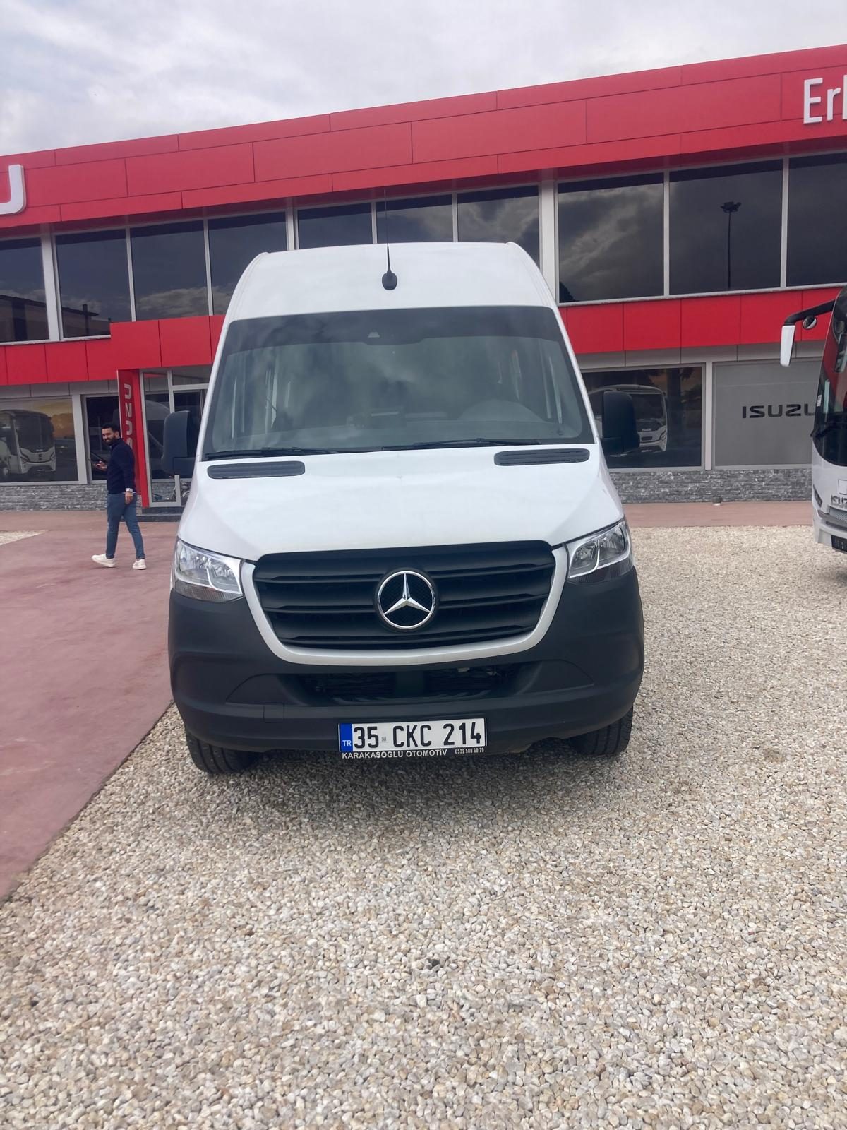 Siirt Can Tur Mercedes araç ön görünüm